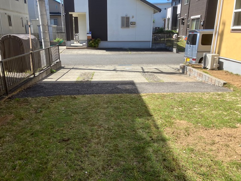 駐車場 不陸整正 砕石敷・転圧 完了②（After）