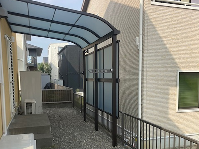 勝手口テラス 設置完了