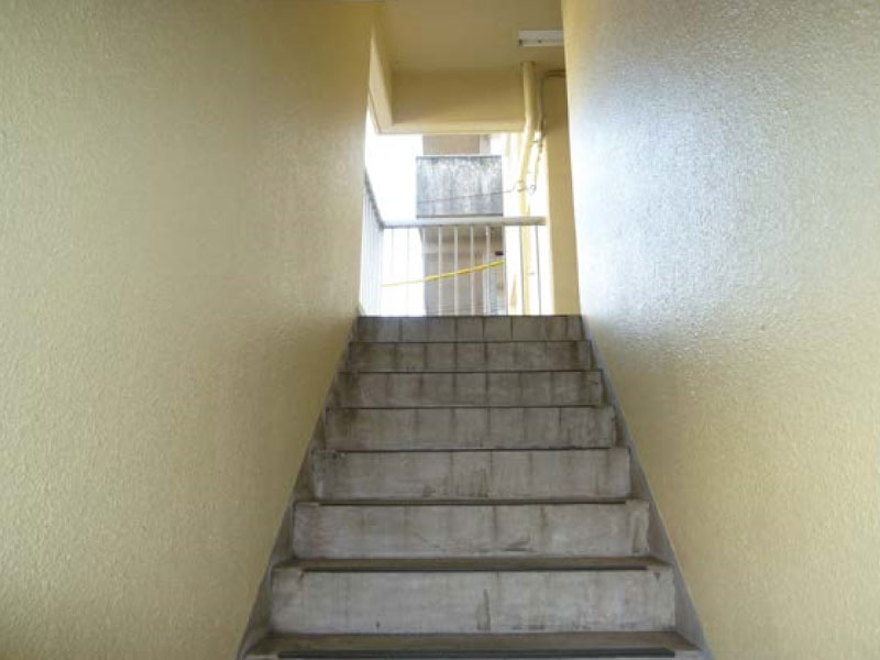 階段室上り（After）
