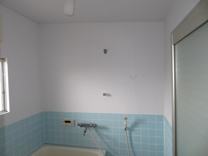 浴室 壁・天井塗装（After）