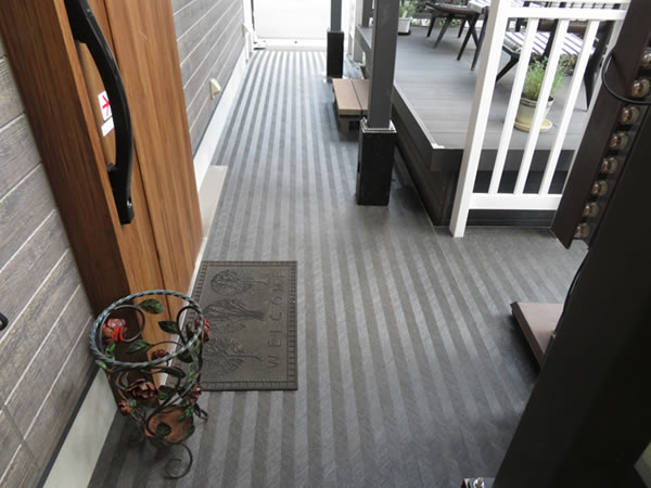 通路 床防滑シート貼り 完了（After）