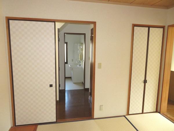 1F和室 壁クロス・襖・畳表張替え 完了（After）