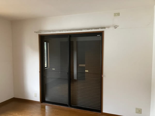 2F子供室 天井・壁クロス張替え 前状況（Before）